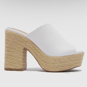 Qupid white woven wedges